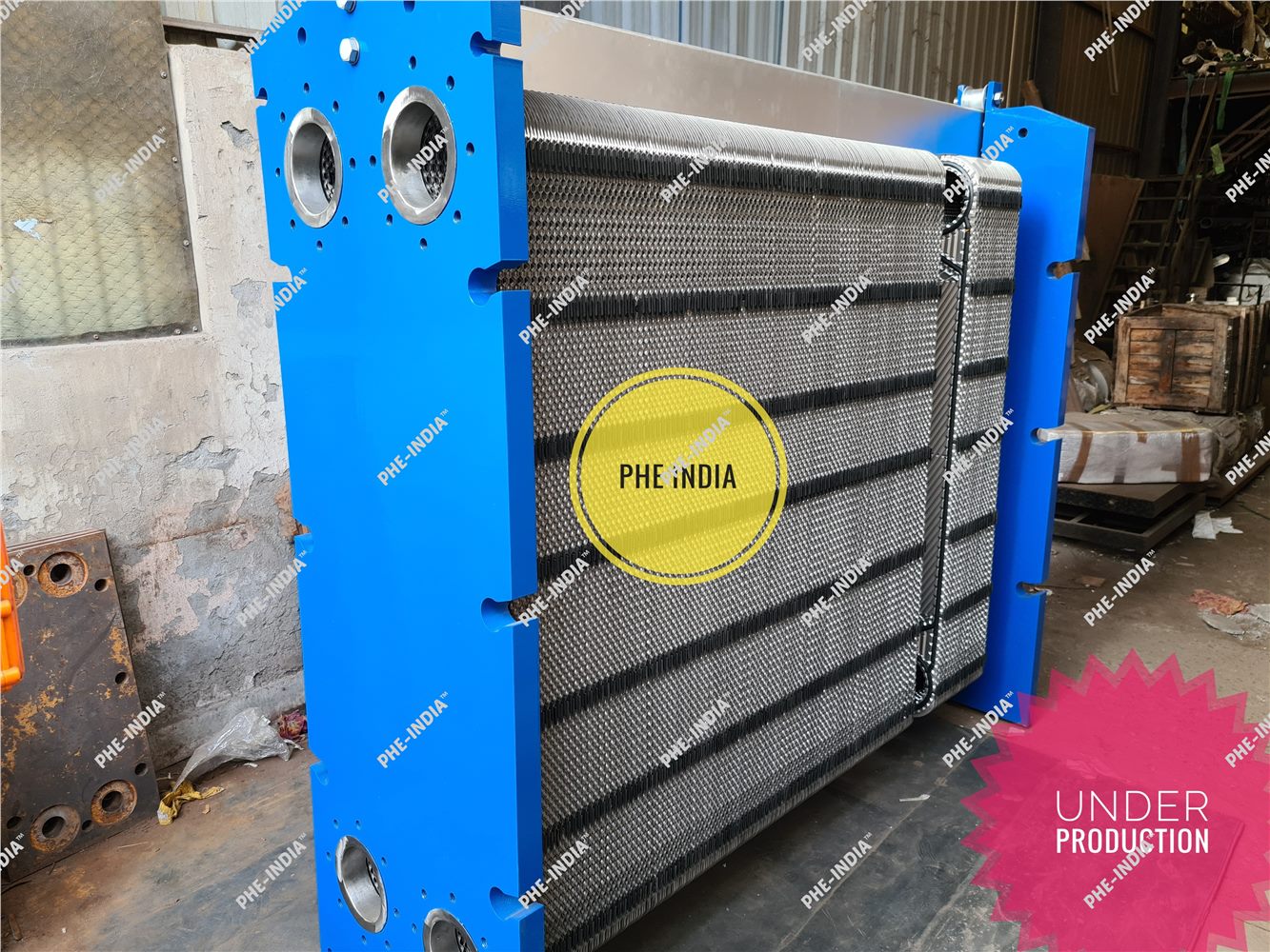 Industrial plate heat exchanger assembly